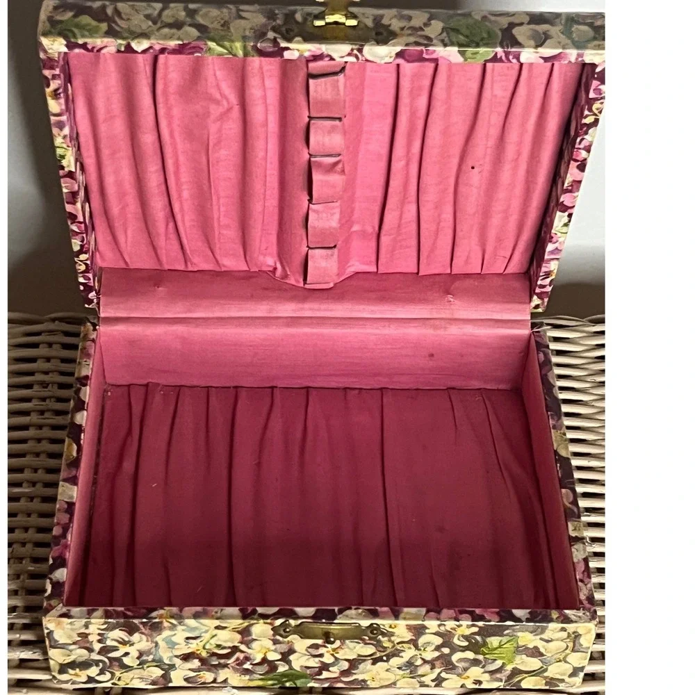 Vintage Decoupage Floral Jewelry Box Keepsake Box Ruched Pink Lining Mid century